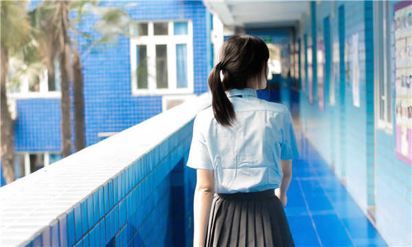 夹江如何找到一个可以帮助我生孩子的女人？